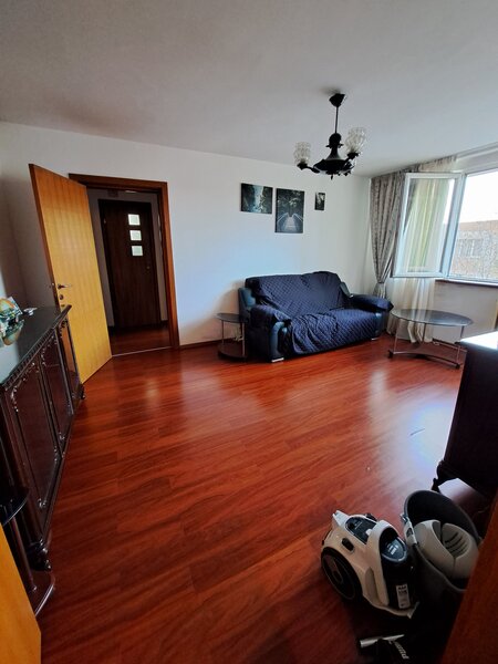 Trei cam. 5 min metrou Raul Doamnei, 65mp, curat- bloc mic, zona linistita