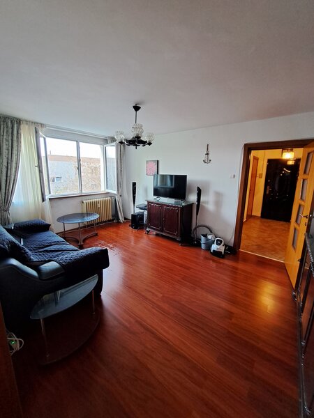 Trei cam. 5 min metrou Raul Doamnei, 65mp, curat- bloc mic, zona linistita